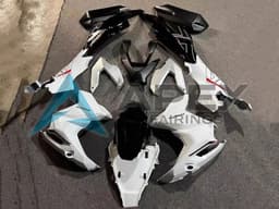 White Glossy Black - Honda ADV160 (2022-2025) ABS Fairings — Style FE20 | Apex Fairings — view 1