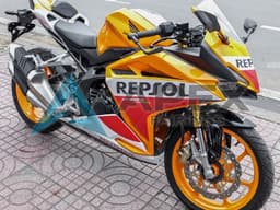 Yellow White Red Repsol - Honda CBR250RR MC51 (2017-2022) ABS Fairings | Apex Fairings — view 1