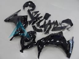 Glossy Black - Kawasaki Ninja300 / EX300 / ZX-300R (2013-2018) ABS Fairings — Style FE99 | Apex Fairings — view 1