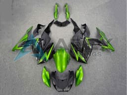 Green Glossy Black - Kawasaki Z250 / Z300 (2015-2016) ABS Fairings — Style FE7 | Apex Fairings — view 1